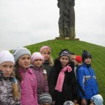 09 Під час екскурсії до меморіалів
