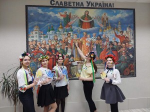 16 Флеш-моб до Дня вишиванки